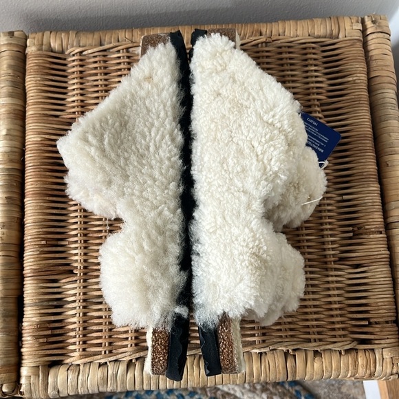 Free People x Birkenstock Arizona Big Buckle Teddy Sandals Size 10 NIB - Picture 8 of 16